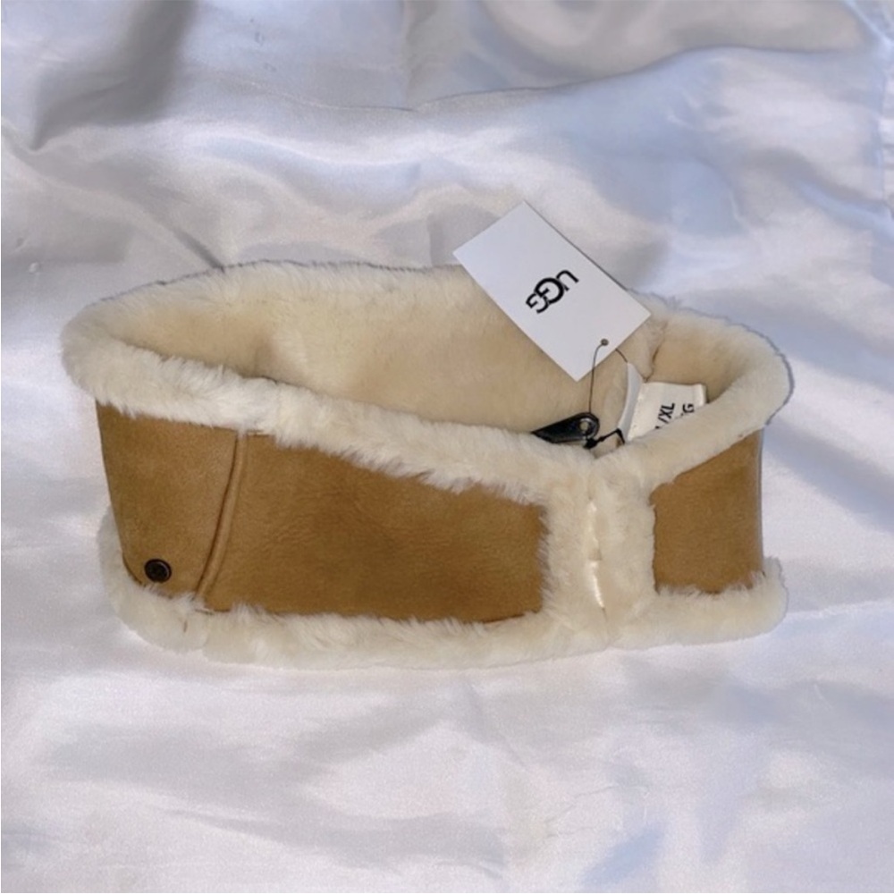 NWT woman’s sheepskin reversible headband in chestnut and sock bundle